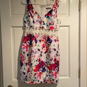 Colorful dress, never worn! Excellent condition!